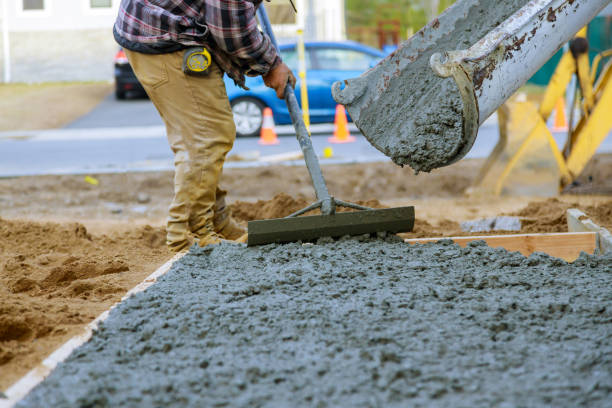 Best Commercial Concrete Services in Browns Lake, WI